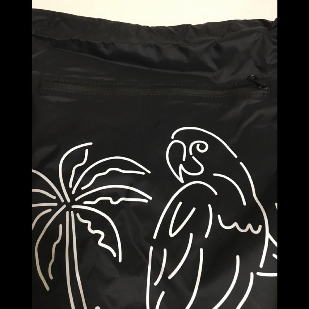 New Travis Mathew Drawstring Backpack - Picture 3 of 11
